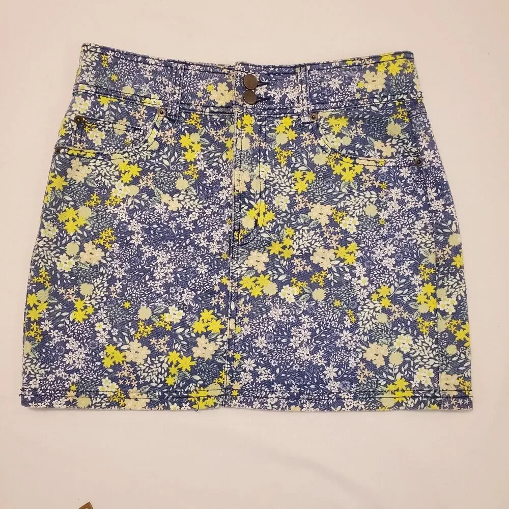 Laura Ashley & UO URBAN OUTFITTERS Denim Blue Floral Mini Jean Skirt Medium